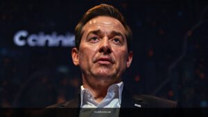 Coinbase CEO Stuns Crypto X, Issues Unexpected Take on Solana